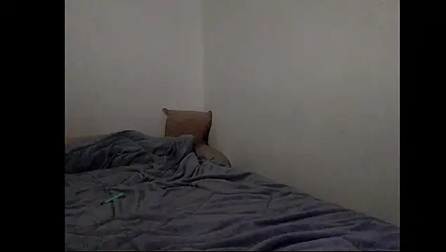 NiceBabyBoy's cam snapshot