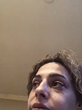 WhiTEChocOlaTE23's cam snapshot