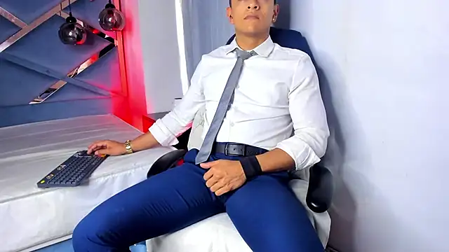 Lucii_fer_ live sex cam