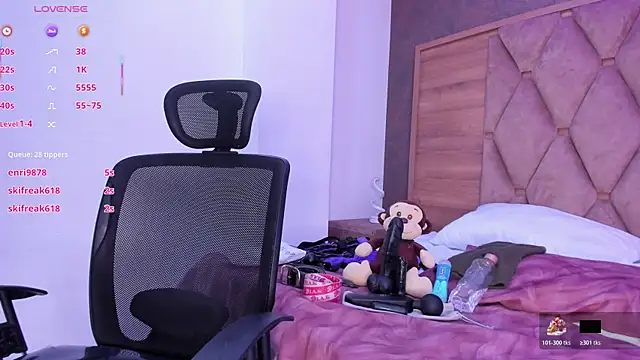 VictoriaSaenz1_'s cam snapshot