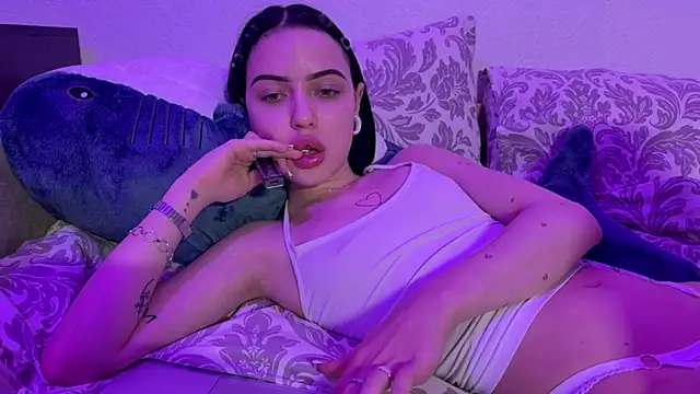 IvyAshworth's cam snapshot