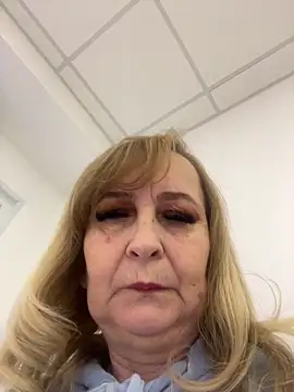 Irina2909@xh's cam snapshot