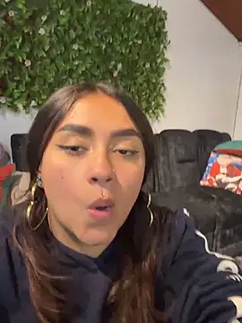 michell_boobs_ live sex cam