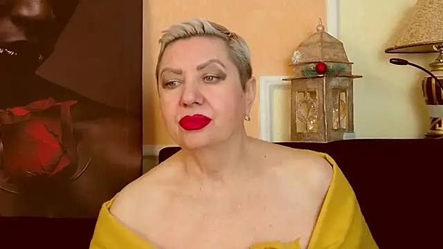 LadyPosh live sex cam