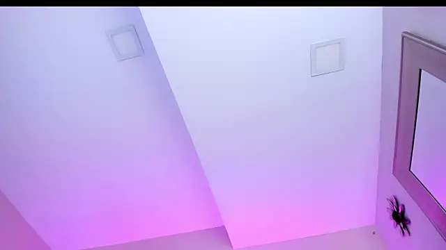 MeganR_'s cam snapshot