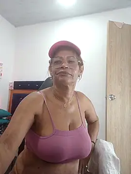 BustyMilf_ live sex cam