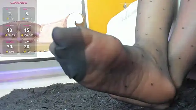 FOXYRIVER_'s cam snapshot