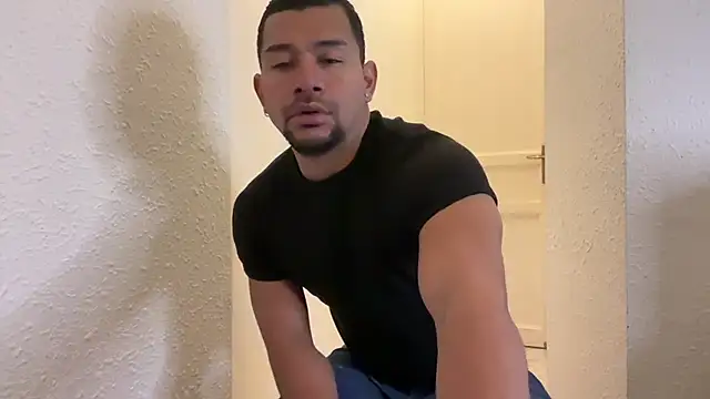 esleider12's cam snapshot