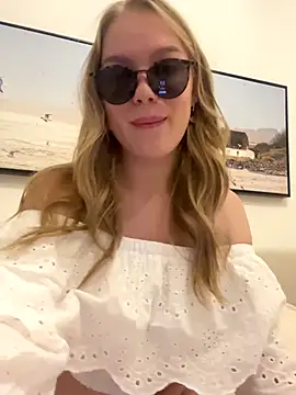 Little_Forest_ELF live sex cam