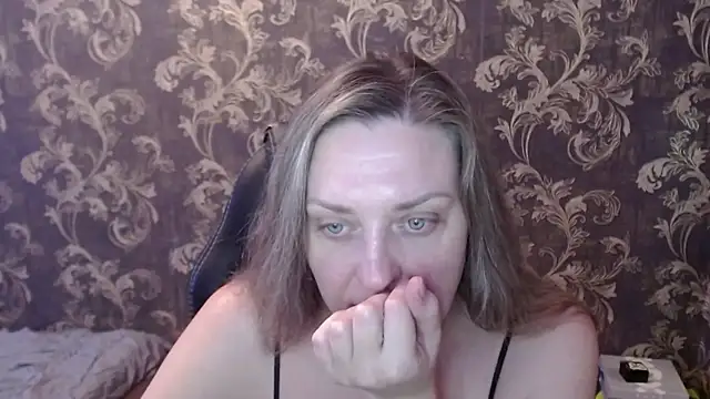 GoldenRain1's cam snapshot