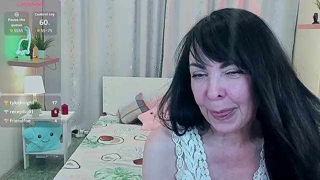 LindaRomero's cam snapshot