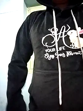 Miss_tinaaa's cam snapshot