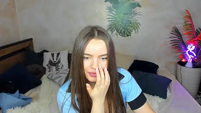 MiaJeweled's cam snapshot