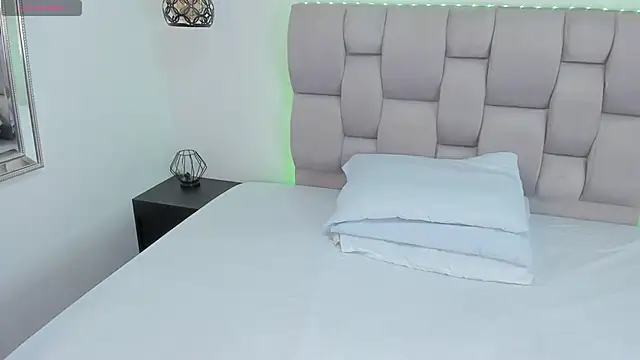 Zoe_Cambell's cam snapshot