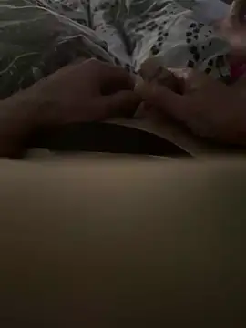 LovesomeBall's cam snapshot