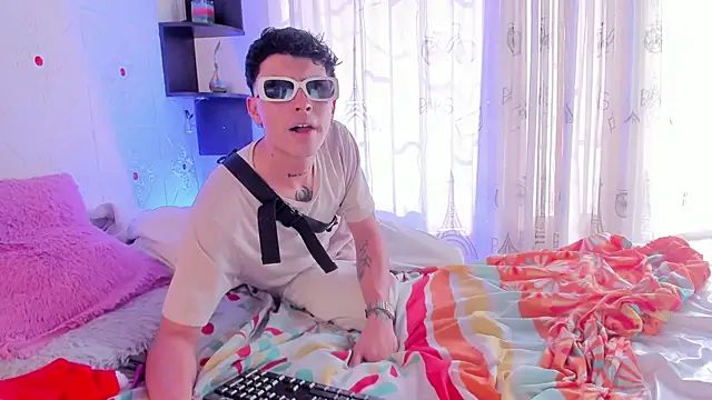 Cherry_Blaze_'s cam snapshot