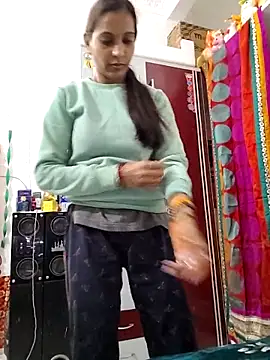 Hotty-Nidhi's cam snapshot