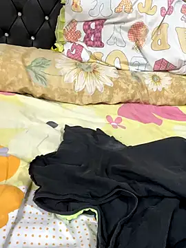 ElegantArab1 live sex cam