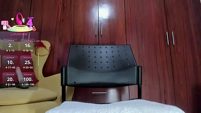 carly_grasso's cam snapshot