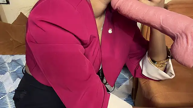 Sheela_oshovadi live sex cam