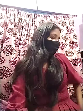 Surbhi-dixit's cam snapshot