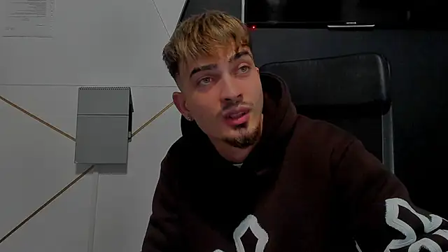 BrandonTate's cam snapshot