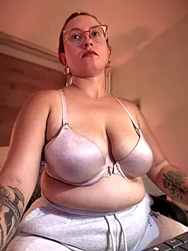 halaaa_1's cam snapshot