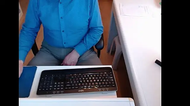 dutchpornking's cam snapshot