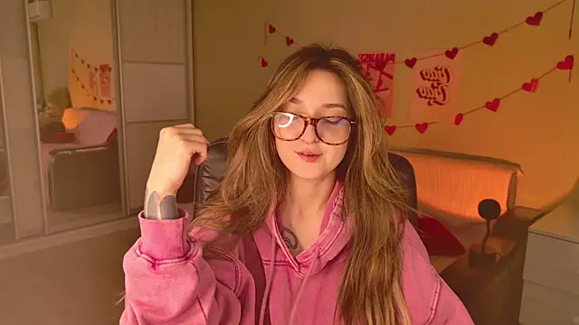 BellaSink's cam snapshot