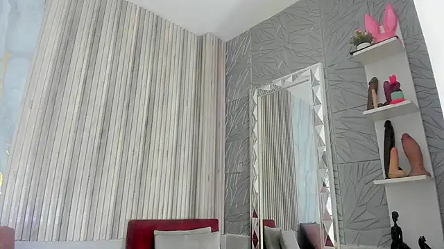 BriannaChelsea's cam snapshot