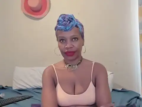 AfricanSquirtingQueen's cam snapshot