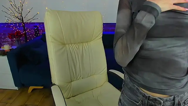 Alina_Blonde's cam snapshot