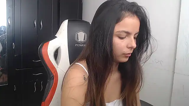 rosella_69's cam snapshot