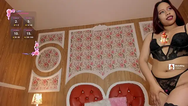 LucieLace's cam snapshot