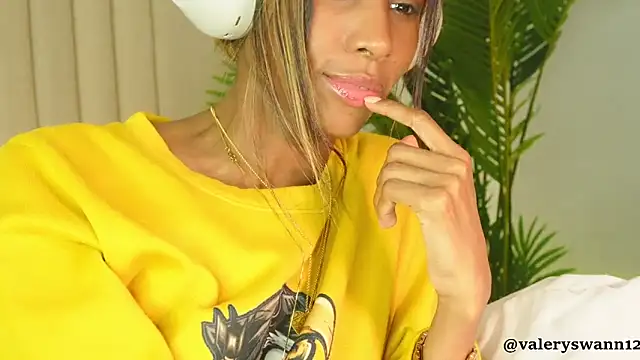 Valery_Swan1's cam snapshot