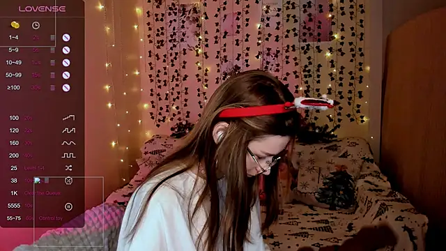 LinaBlossom_'s cam snapshot