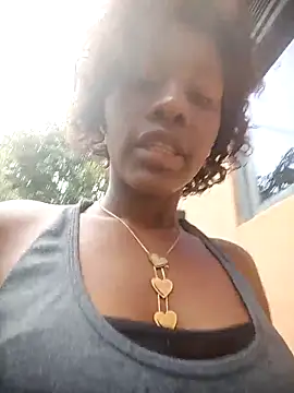 Petite_li's cam snapshot