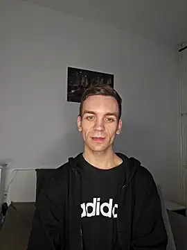 nickdtr23's cam snapshot