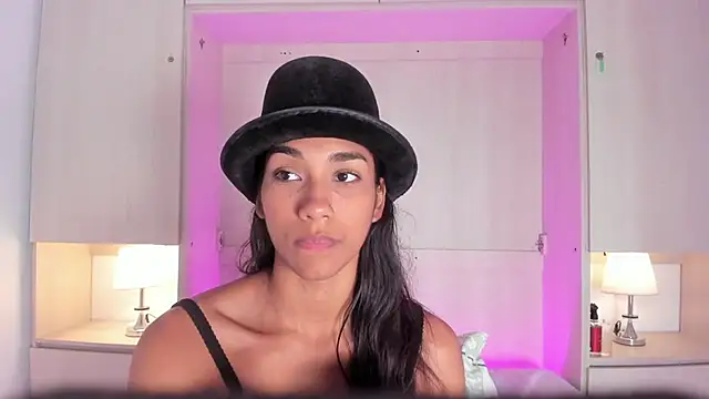 AnahiCollins live sex cam