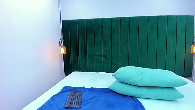 Ema-Messy's cam snapshot