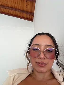 Kay_LustyWife live sex cam
