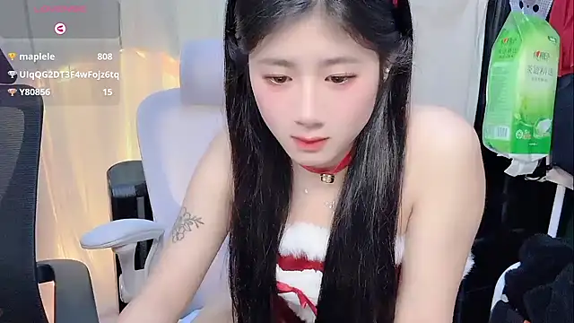 Yvonne-07's cam snapshot