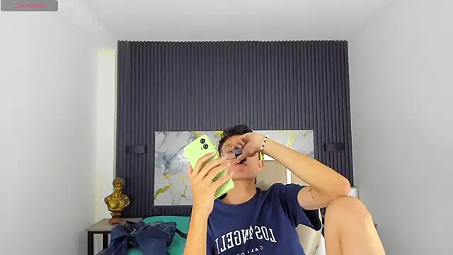 SantiagoRusso18's cam snapshot