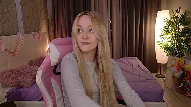 HeyMonkey_'s cam snapshot