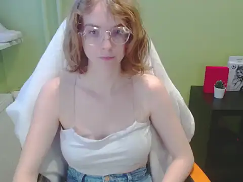 juicyPenny live sex cam