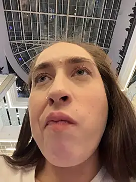 Holly_Play's cam snapshot