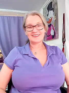 irinamaux live sex cam