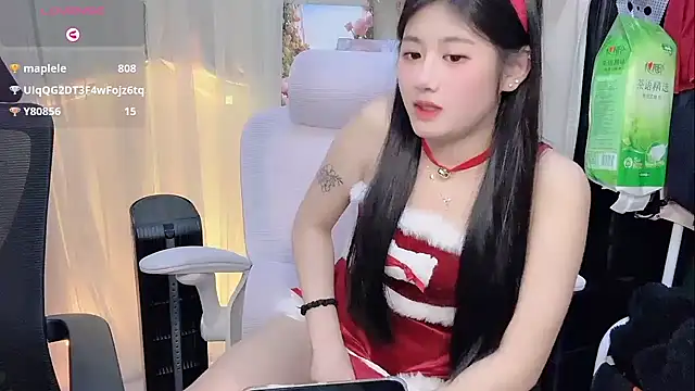 Yvonne-07's cam snapshot