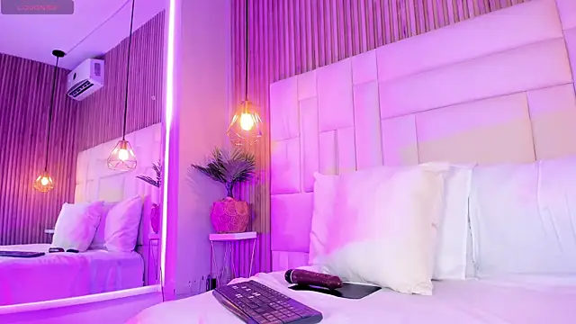 Mia_Ness's cam snapshot