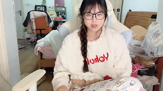 Akong11's cam snapshot